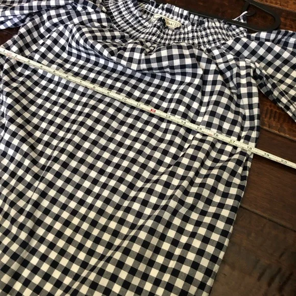 Abercrombie & Fitch Black and White Smocked Off-the-Shoulder Sundress - Picture 3 of 7